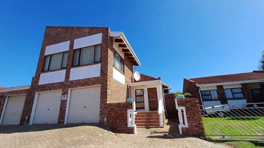 3 Bedroom Property for Sale in Hartenbos Central Western Cape